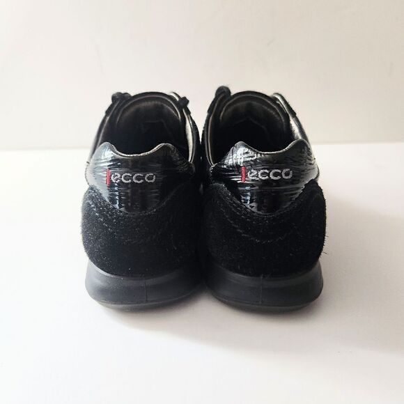 ECCO Black Patent Leather & Suede Low Top Sneakers EU40 | US 8.5 - Picture 4 of 8